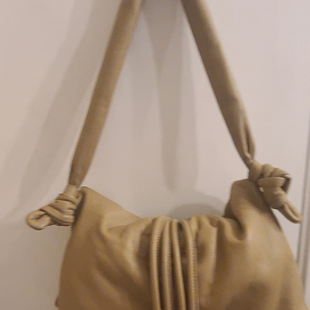 Giorgia Milani genuine leather purse excellent condition